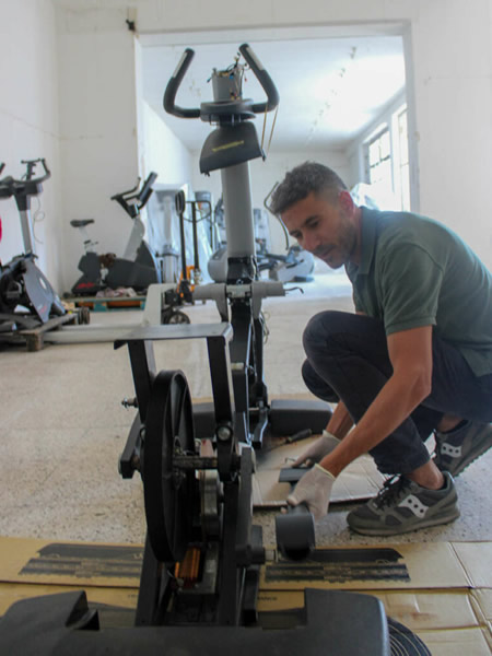 Chiama Giuseppe Portaluri +39.339.7737109 - Soluzioni per il Fitness. Attrezzi nuovi ed usati per Palestre. La tua Palestra a Casa in 1 click